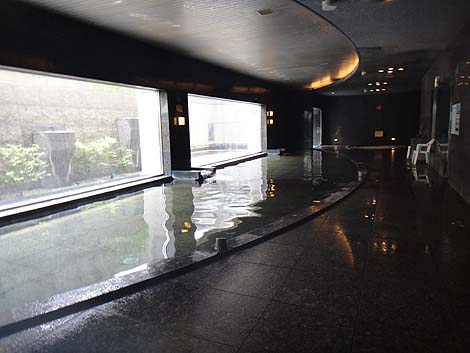 すすきの天然温泉 スパ・サフロ（北海道札幌）カプセルホテル